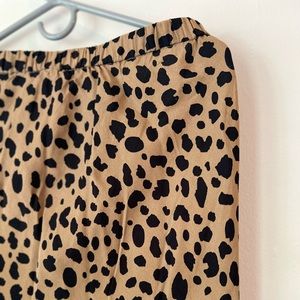 Gap leopard print midi skirt | size Medium Petite